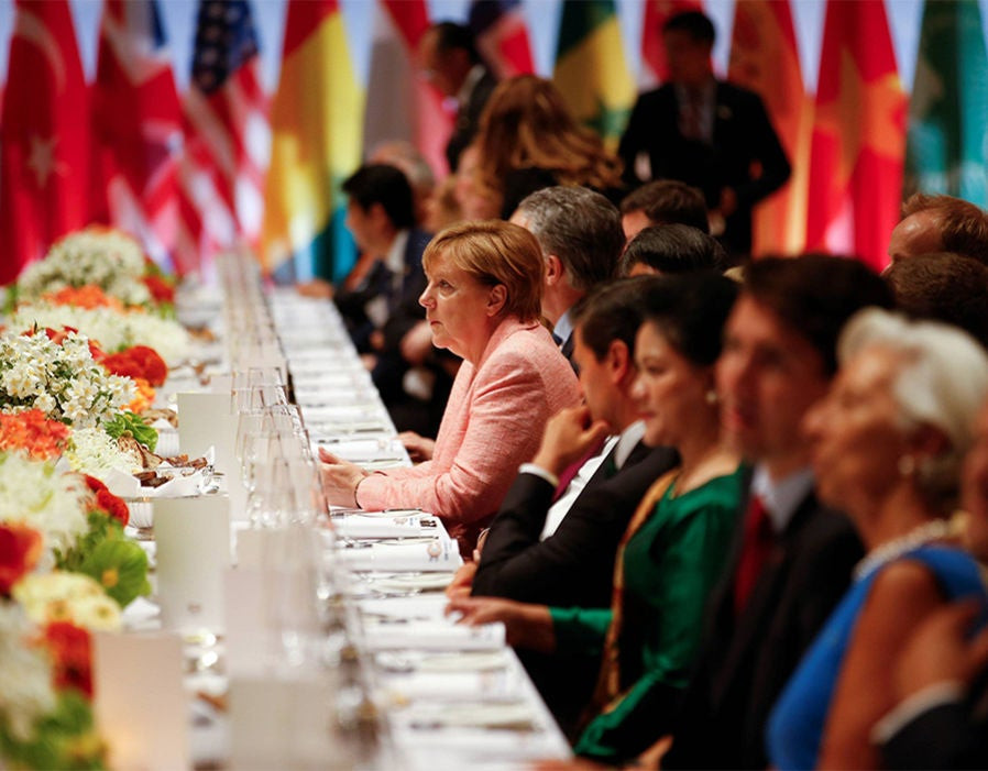 Η Μέρκελ υπεραμύνθηκε της επιλογής της πόλης του Αμβούργου για τη Σύνοδο της G20